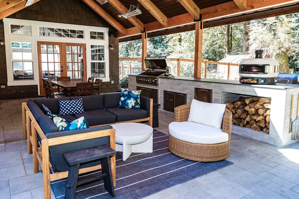 Outdoor Living Room All Year Round